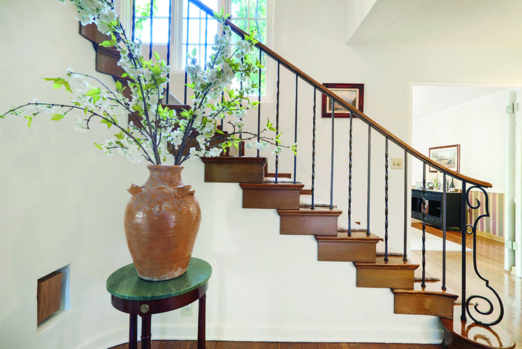 English Revival Home in Colony Heights