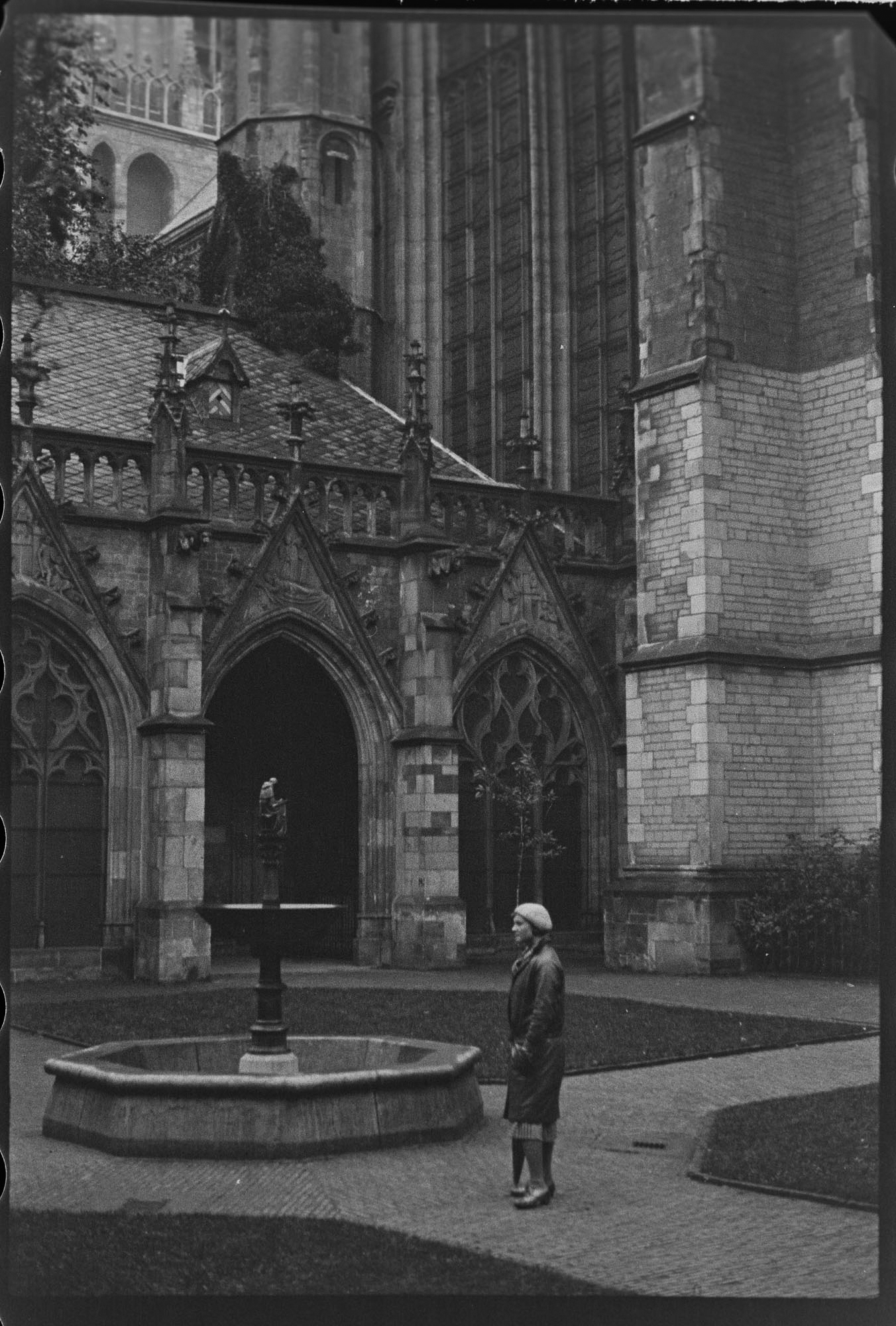 Clara at St. Martin's Cathedral, Utrecht, Netherlands